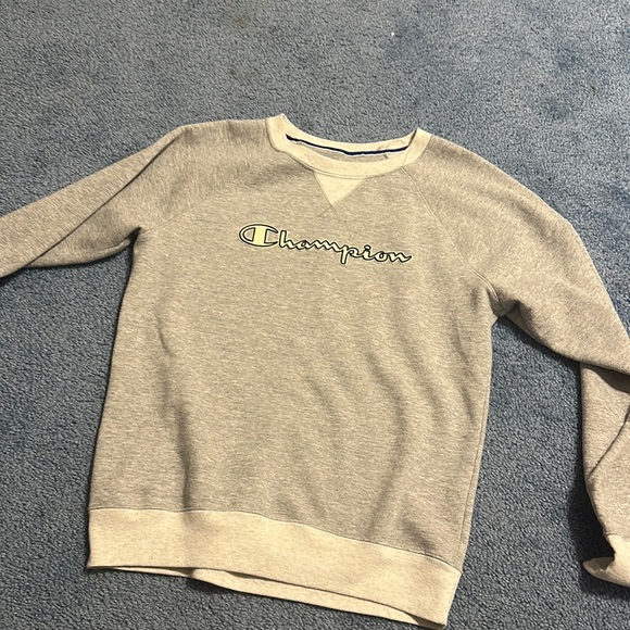 Women’s Champion Crewneck Size Small - Picture 1 of 2